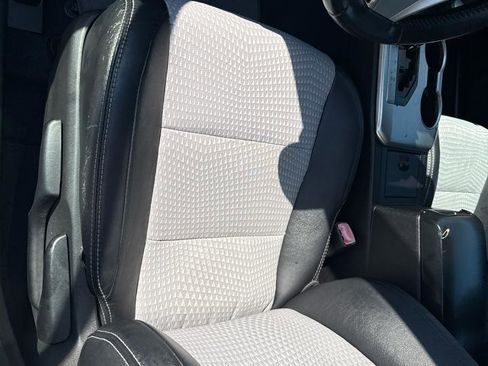 Used 2014 Toyota Camry SE image 10