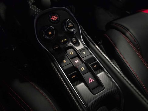 Used 2019 McLaren 570S image 29