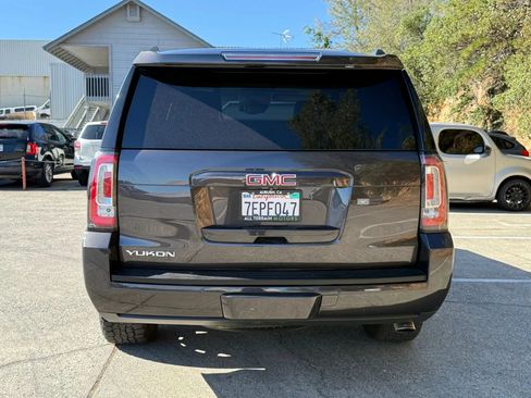 Used 2015 GMC Yukon SLT w/ Open Road Package AWD/4WD image 5