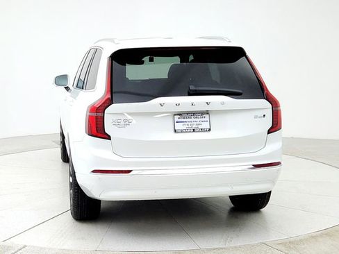 New 2025 Volvo XC90 B6 Core w/ Climate Package image 6