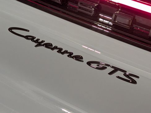 New 2026 Porsche Cayenne GTS AWD/4WD image 17