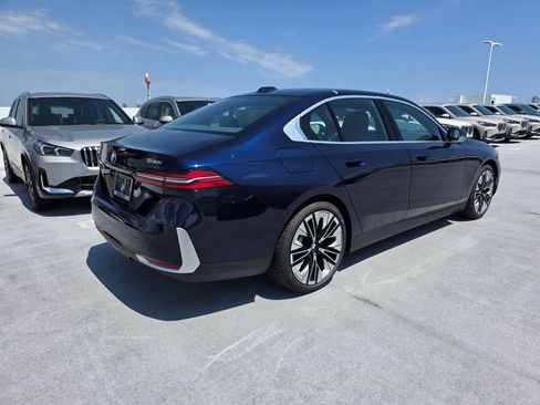 New 2026 BMW 530i RWD image 4