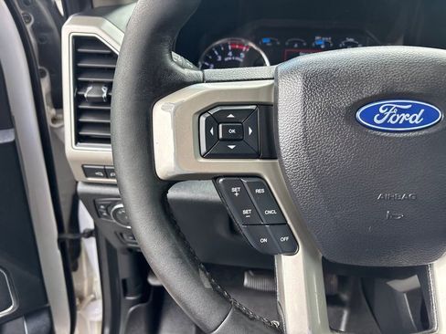 Used 2019 Ford F350 Lariat AWD/4WD image 15