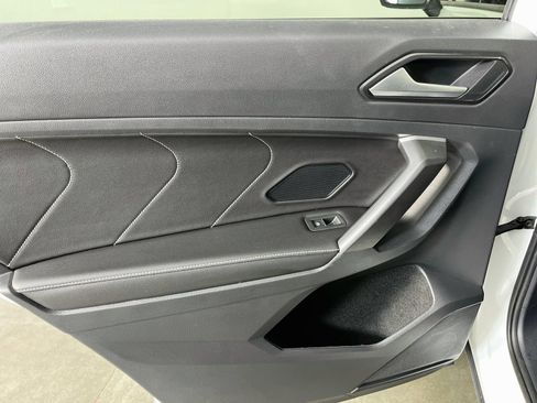 Used 2023 Volkswagen Tiguan SE R-Line FWD image 28