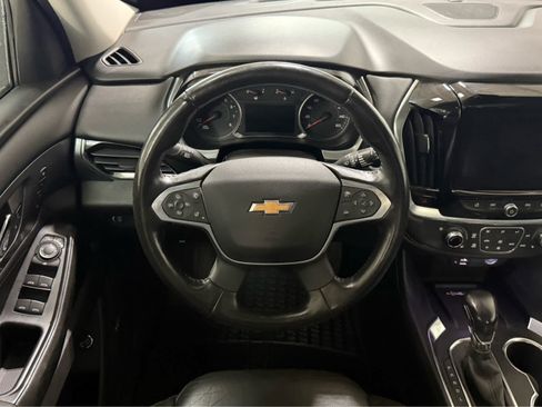 Used 2021 Chevrolet Traverse Premier AWD/4WD image 16