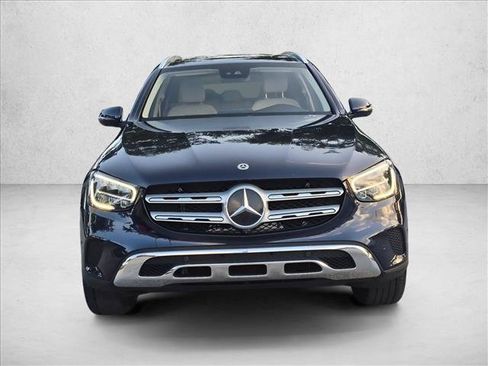 Used 2022 Mercedes-Benz GLC 300 image 2