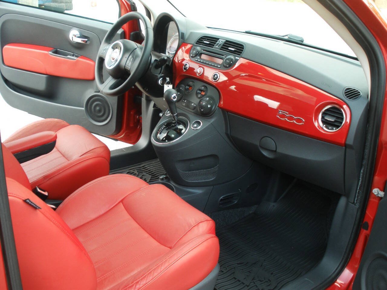 Used 2012 FIAT 500 Lounge w/ Luxury Leather Pkg FWD image 30