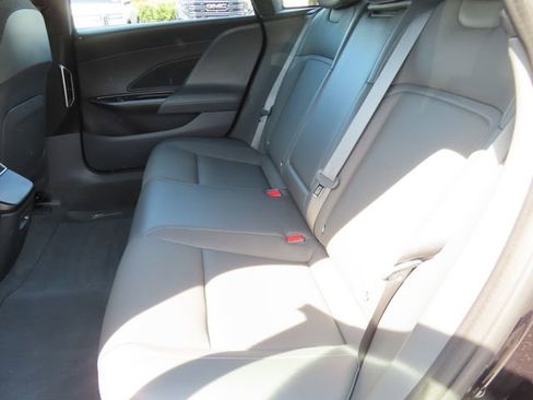 Used 2025 Lucid Air Pure RWD image 37