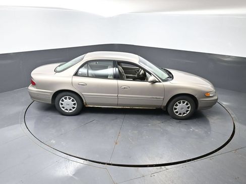 Used 2002 Buick Century Custom w/ Custom Premium Pkg FWD image 13