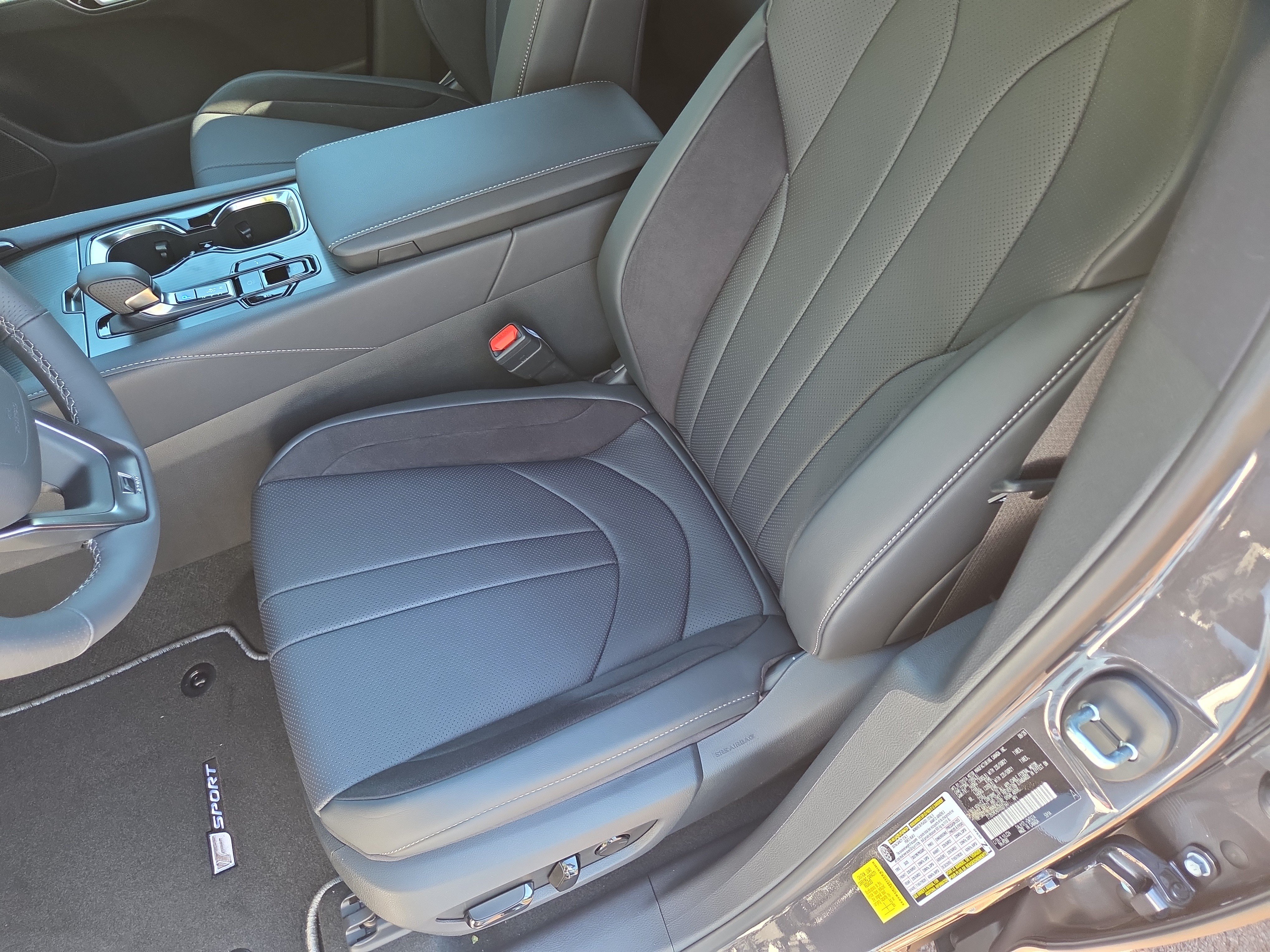 New 2026 Lexus RX 500h F Sport w/ Convenience Package AWD/4WD image 7