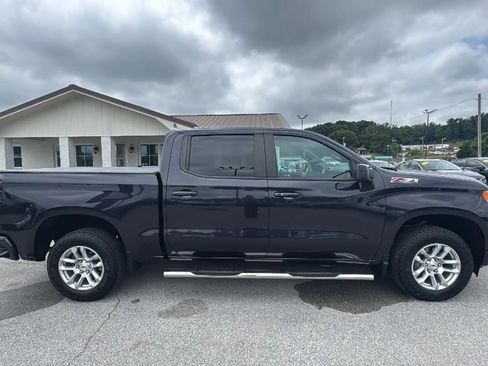Used 2022 Chevrolet Silverado 1500 RST AWD/4WD image 6