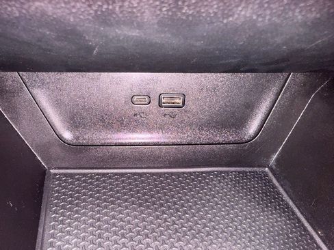 Used 2025 Chevrolet Equinox LT w/ Convenience Package II AWD/4WD image 17