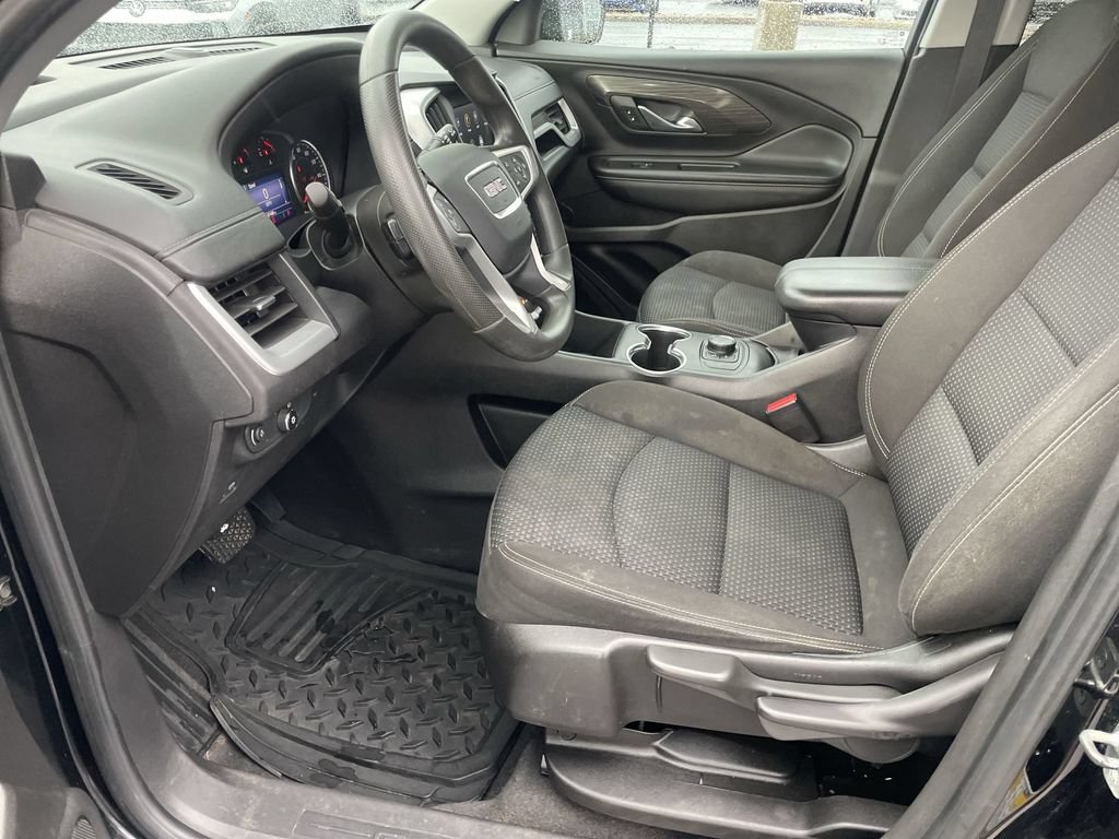 Used 2022 GMC Terrain SLE w/ Elevation Edition AWD/4WD image 9