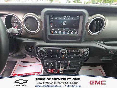 Used 2020 Jeep Gladiator Rubicon w/ Trailer Tow Package image 15