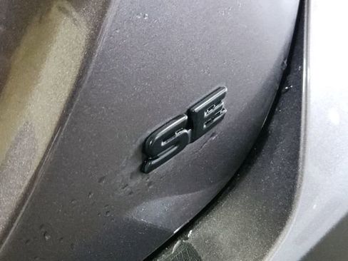 Used 2022 Toyota Camry SE FWD image 10