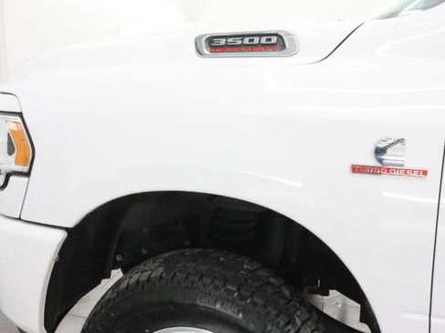 Used 2022 RAM 3500 Big Horn w/ Level C Equiment Group image 34