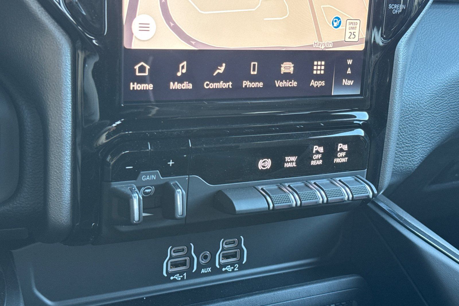 New 2026 RAM 2500 Laramie w/ Night Edition AWD/4WD image 19