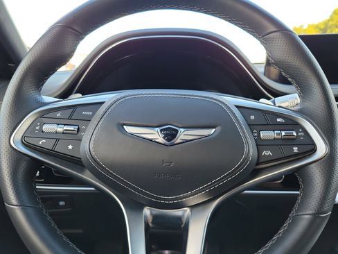 Used 2025 Genesis GV70 3.5T Sport w/ Sport Advanced Package image 13