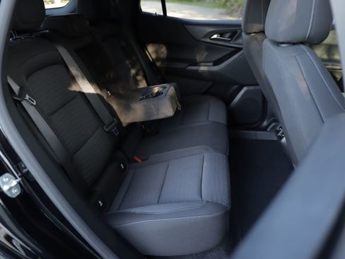 Used 2025 Chevrolet Equinox LT image 28