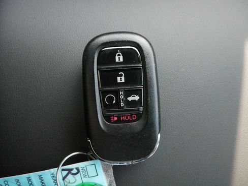 Certified 2025 Honda Accord LX image 30