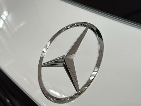 New 2026 Mercedes-Benz GLC 43 AMG 4MATIC image 9