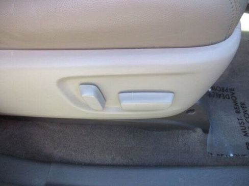 Used 2018 Toyota Sienna XLE image 22