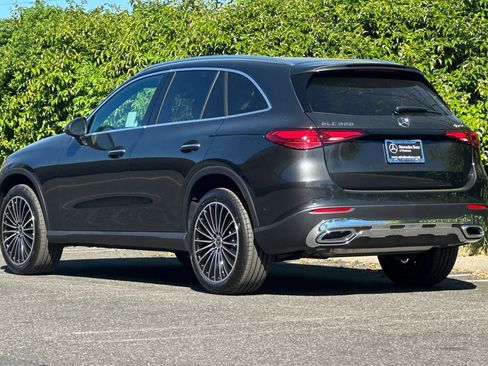 New 2026 Mercedes-Benz GLC 300 4MATIC image 5