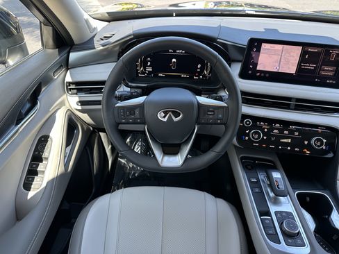 Certified 2026 INFINITI QX60 Luxe w/ Cargo Package FWD image 9