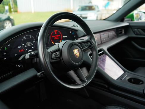 Used 2022 Porsche Taycan RWD image 6