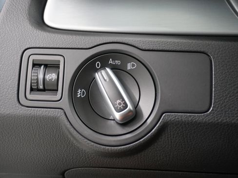 Used 2013 Volkswagen CC Lux image 21