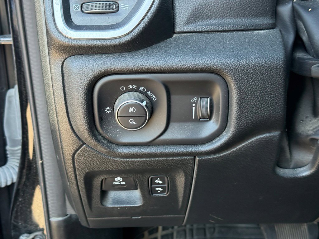 Used 2023 RAM 1500 Big Horn AWD/4WD image 19