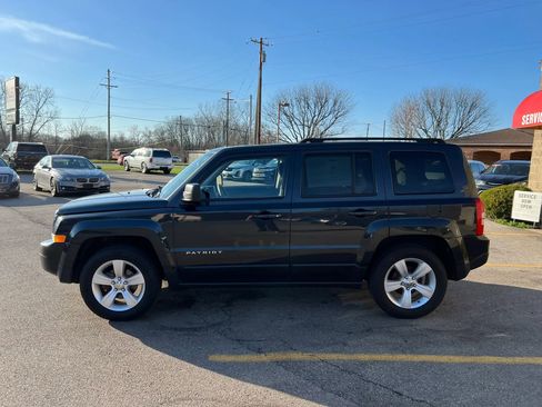 Used 2015 Jeep Patriot Sport w/ Power Value Group image 8