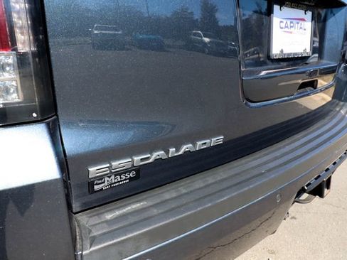 Used 2019 Cadillac Escalade Luxury image 23