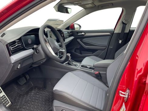 New 2026 Volkswagen Jetta SE image 9