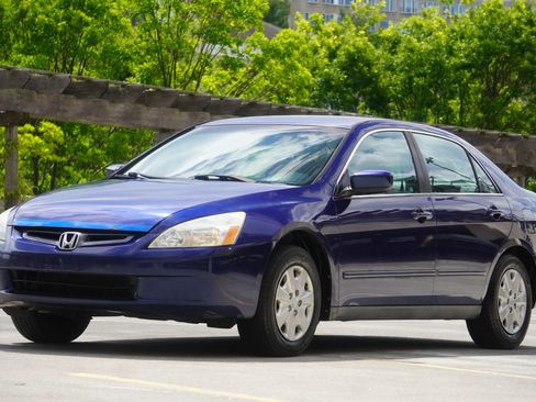Used 2004 Honda Accord LX image 4