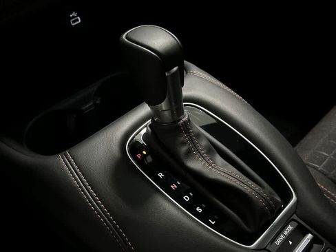 Used 2025 Honda HR-V Sport image 21