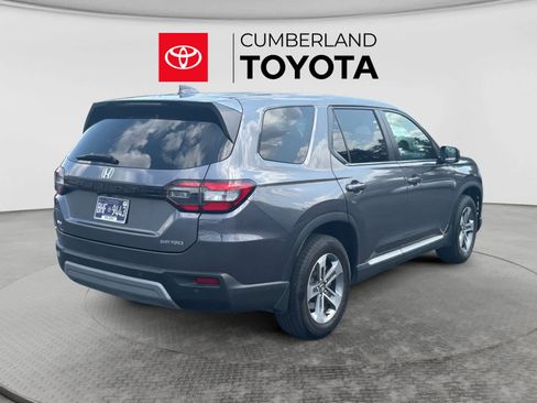 Used 2025 Honda Pilot EX-L image 4