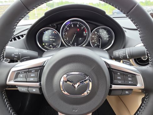 New 2026 MAZDA MX-5 Miata Grand Touring RWD image 10