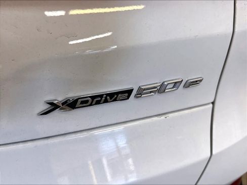 Used 2026 BMW X5 xDrive50e w/ Premium Package AWD/4WD image 11