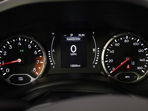 Used 2023 Jeep Renegade Latitude AWD/4WD image 25