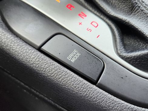 Used 2022 Kia Forte LXS image 8