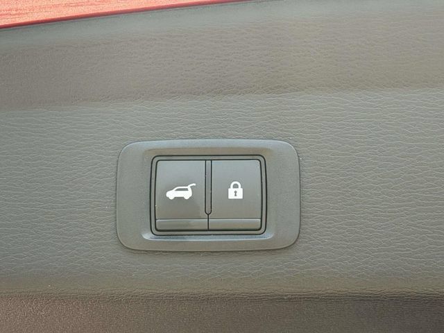 Used 2024 Mitsubishi Outlander SE AWD/4WD image 14