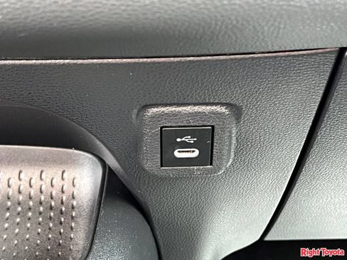 Certified 2025 Toyota Corolla SE FWD image 27