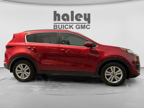 Used 2017 Kia Sportage LX w/ LX Popular Package FWD image 6