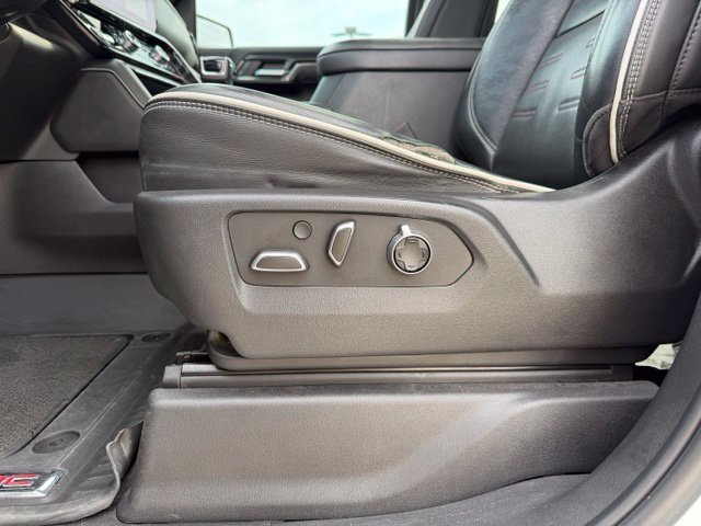 Used 2022 GMC Sierra 1500 AT4X AWD/4WD image 10