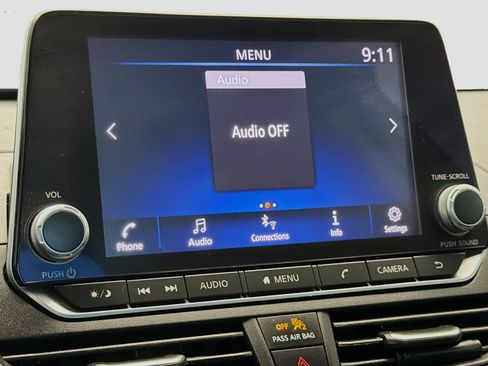 Used 2022 Nissan Altima 2.5 SR FWD image 9