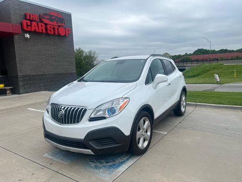 Used 2016 Buick Encore FWD image 2