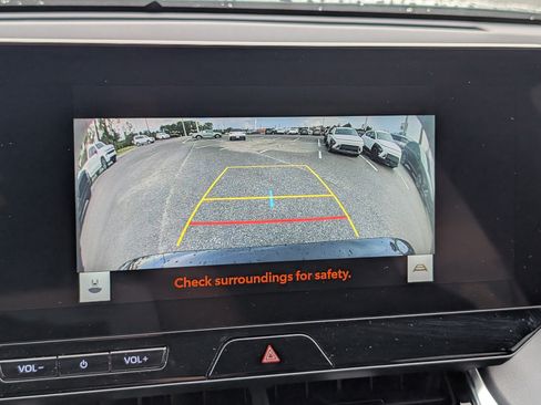 Used 2024 Toyota Venza Nightshade AWD/4WD image 19