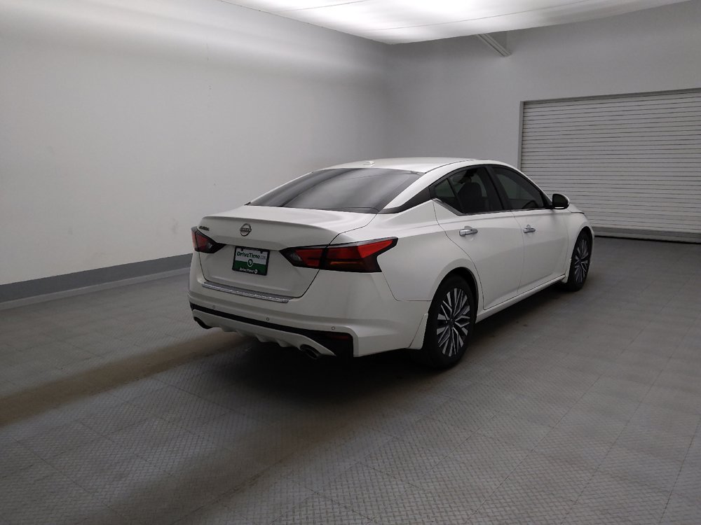 Used 2023 Nissan Altima 2.5 SV w/ SV Premium Package FWD image 9