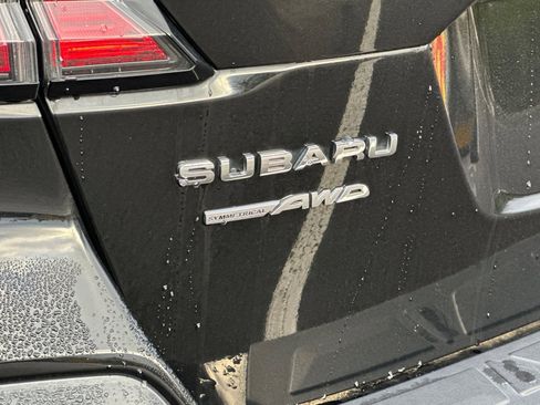Used 2021 Subaru Outback Limited image 28